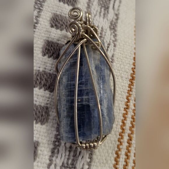 Natural Stone Pendant - Picture 3 of 3